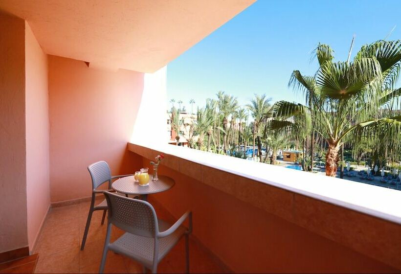 Chambre Deluxe Vue Piscine, Kenzi Rose Garden