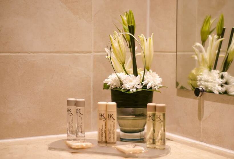 חדר דלוקס יחיד, Kenzi Rose Garden