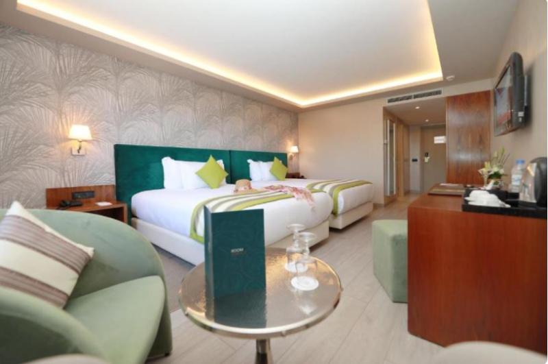 חדר סופריור נוף לבריכה, Kenzi Rose Garden