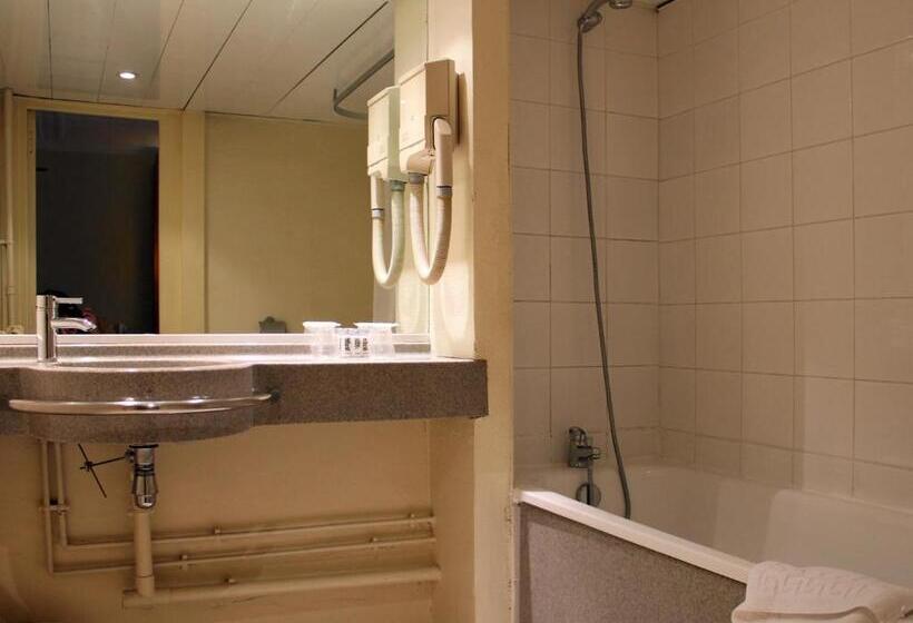 اتاق استاندارد سه نفره, New Hotel Opéra