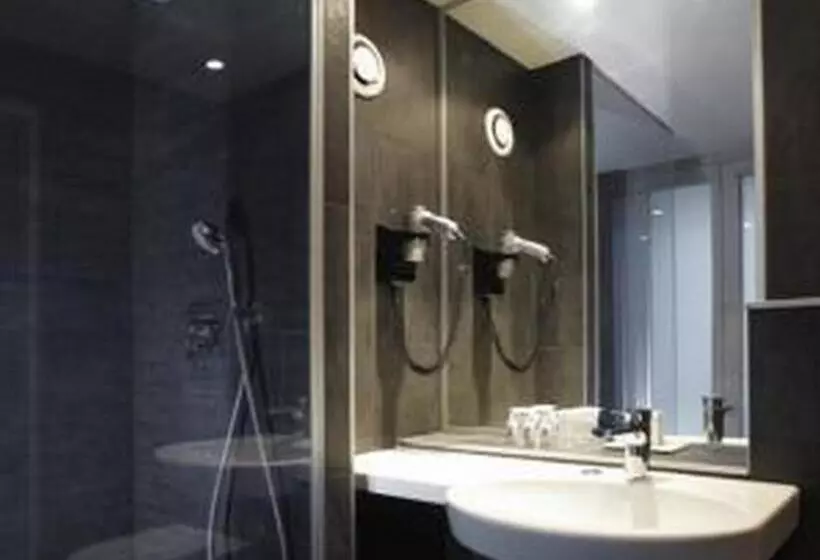 スタンダードシティビュールーム, New Hotel Opéra