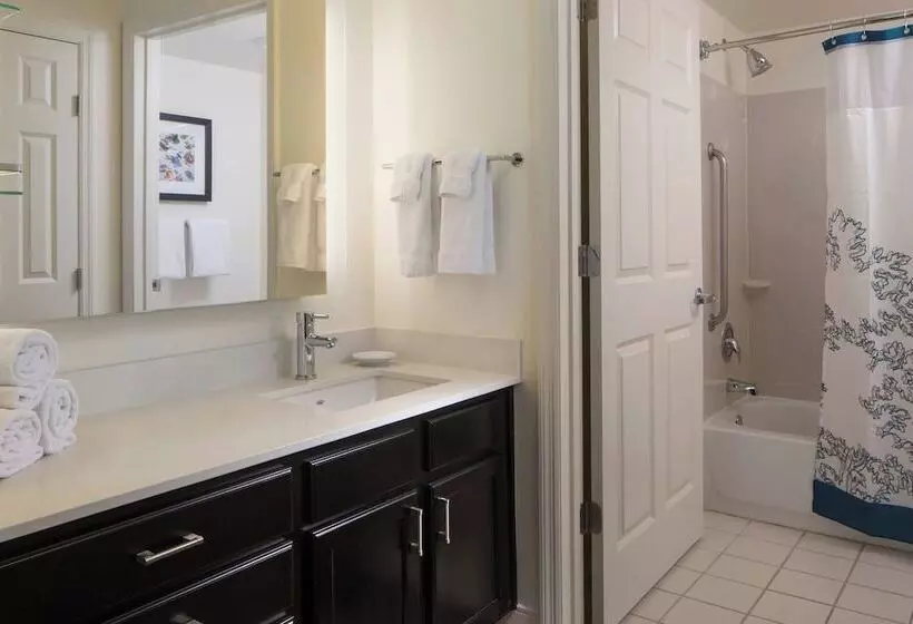 Standard-studio Allasnäkymä, Residence Inn By Marriott Orlando At Seaworld