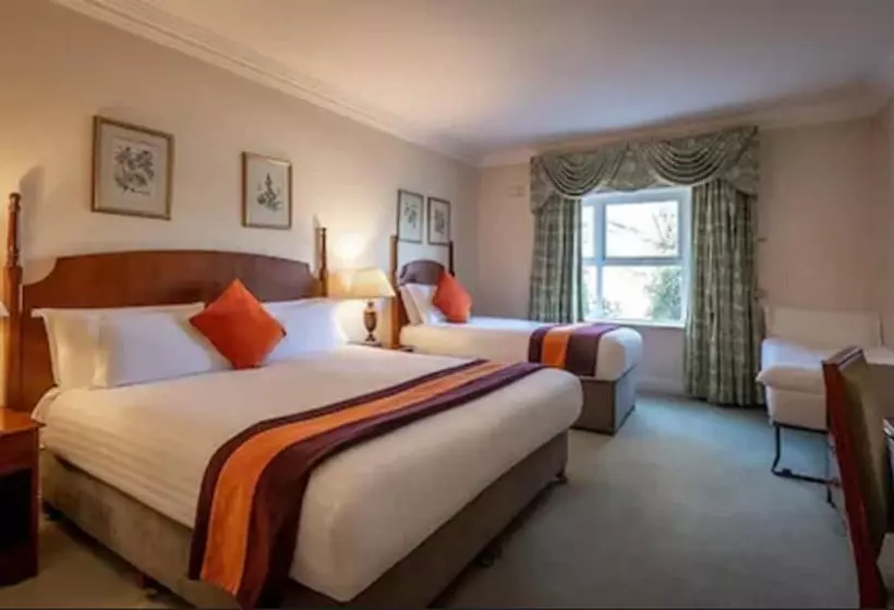 اتاق سوپریور, Woodstock Ennis