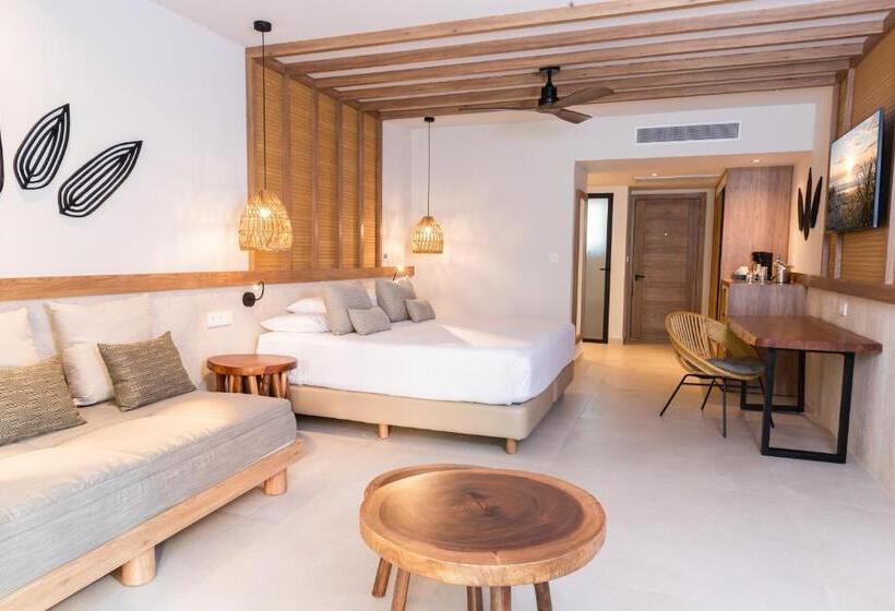 デラックスジュニアスイート, Bahia Principe Luxury Akumal - All Inclusive