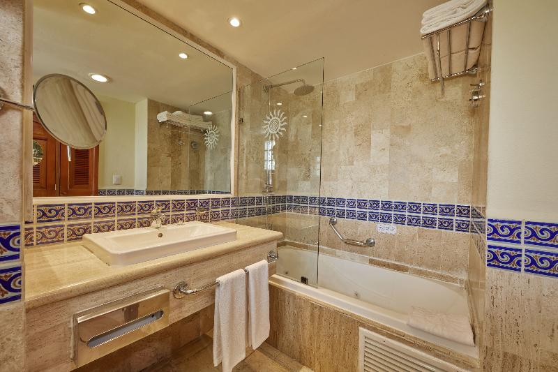 סוויטת ג'וניור סופריור, Bahia Principe Luxury Akumal - All Inclusive