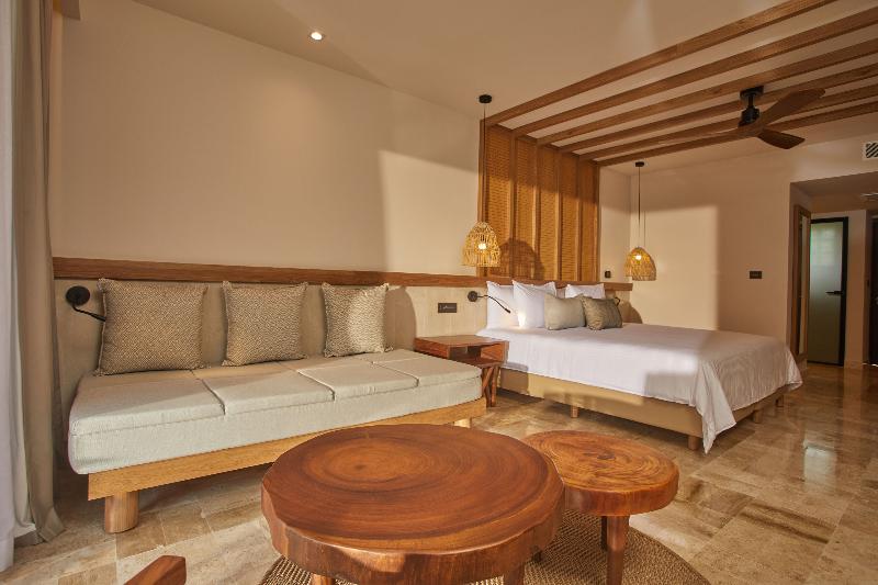 סוויטת ג'וניור דלוקס, Bahia Principe Luxury Akumal - All Inclusive