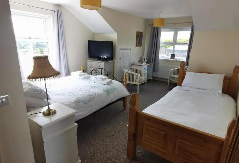 Family Room, Sixty Six