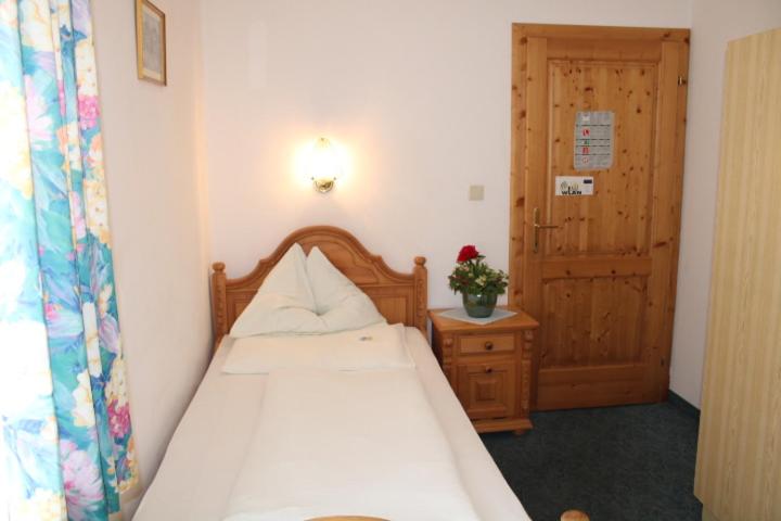 带阳台的标准单人间, Gasthof Diewald