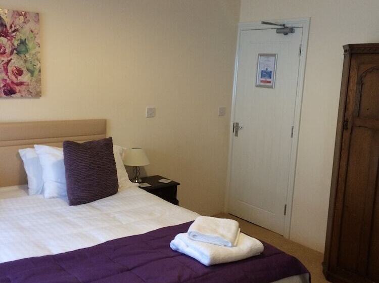 غرفة قياسية, The Poltimore Inn