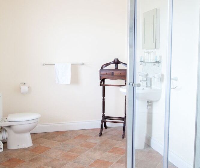 غرفة قياسية, The Poltimore Inn