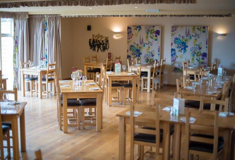 غرفة قياسية, The Poltimore Inn