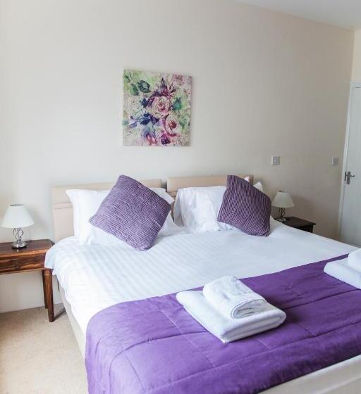 غرفة قياسية, The Poltimore Inn