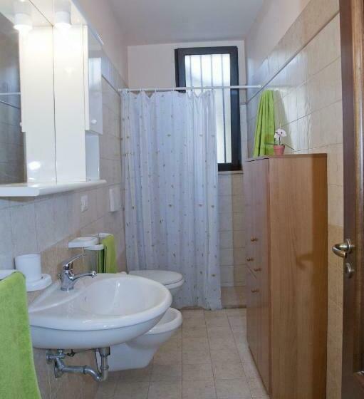 شقة غرفة واحدة, B&b Sara