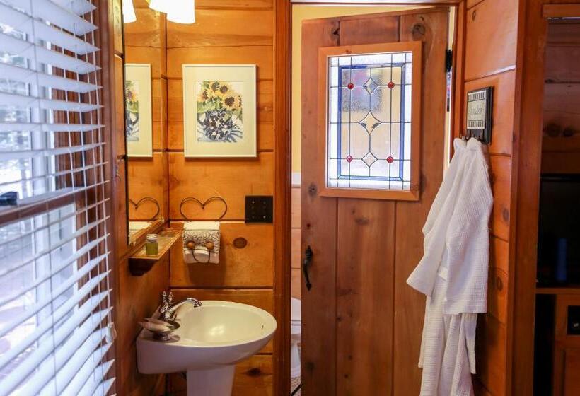 스위트, Elliott House Boutique Inn