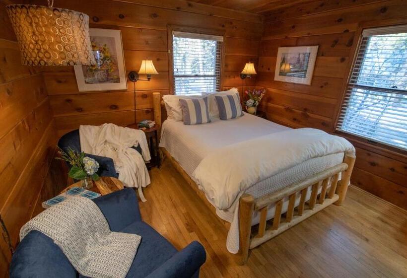 Люкс, Elliott House Boutique Inn