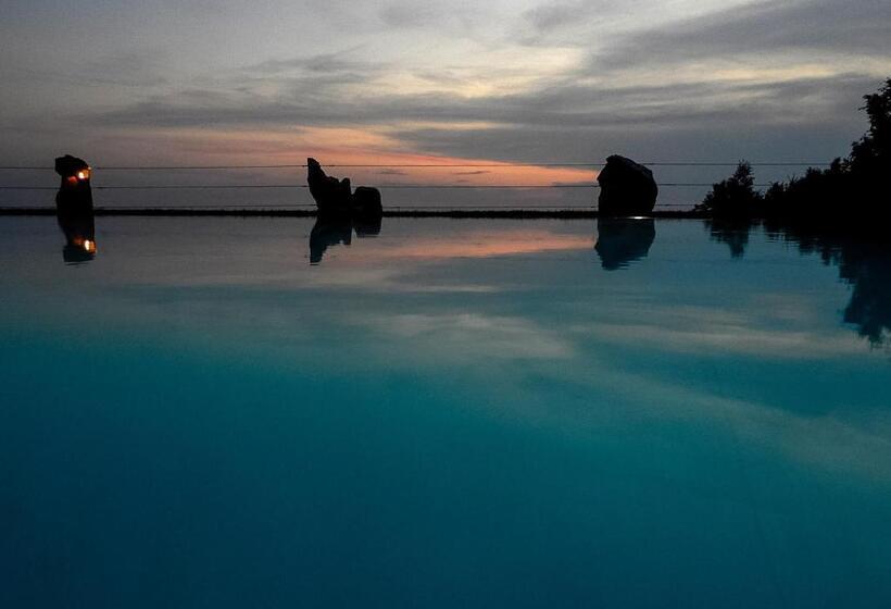 غرفة قياسية مطلّة علي البحر, Holiday Prato Verde