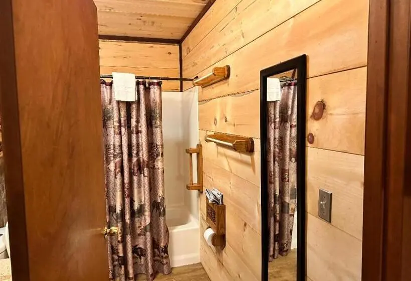 Deluxe-studio, Best Bear Lodge