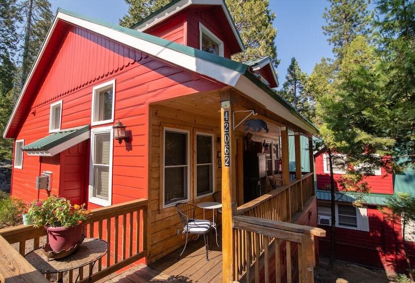 Люкс, Elliott House Boutique Inn