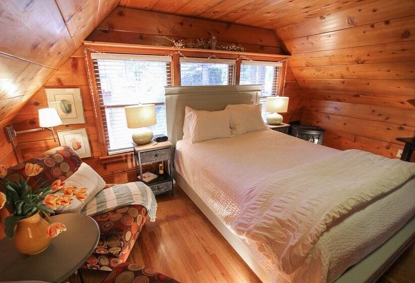 Люкс, Elliott House Boutique Inn