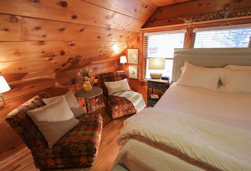 Люкс, Elliott House Boutique Inn