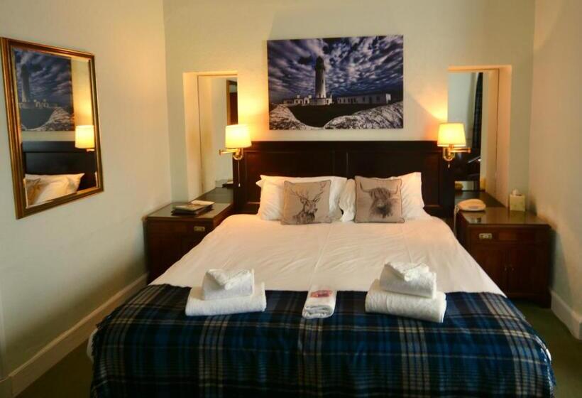 Standard Room Adapted for people with reduced mobility, Corsewall Lighthouse