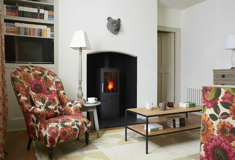 Family Suite, Endsleigh