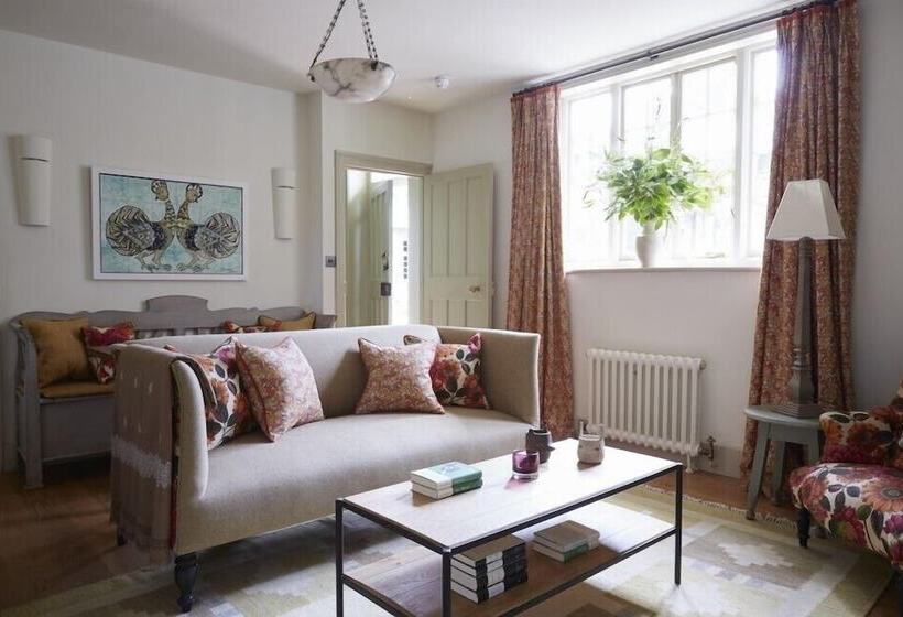 패밀리 스위트, Endsleigh