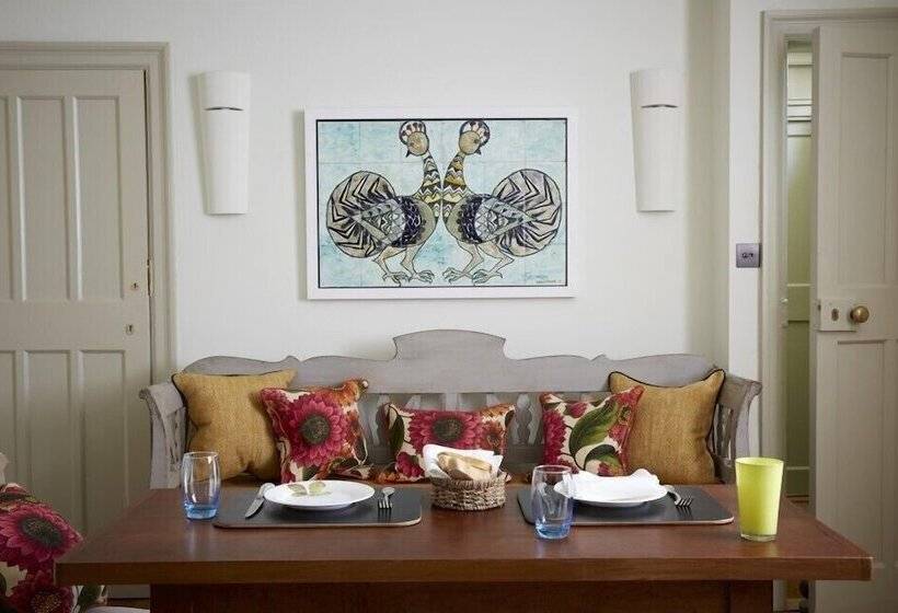 패밀리 스위트, Endsleigh