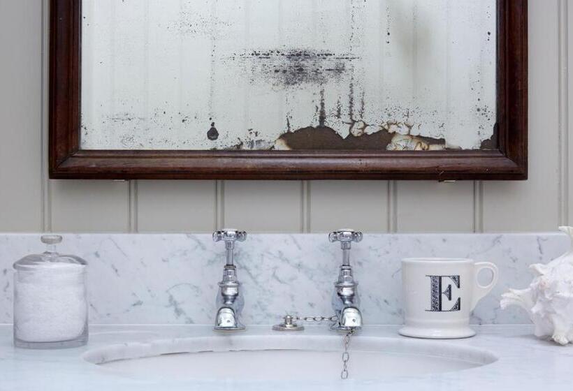 패밀리 스위트, Endsleigh