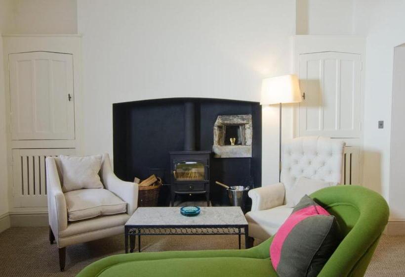 테라스 스위트, Endsleigh