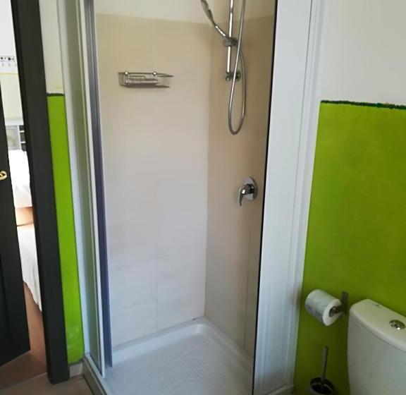 חדר סטנדרט לשלושה, I Gelsi E I Castagni