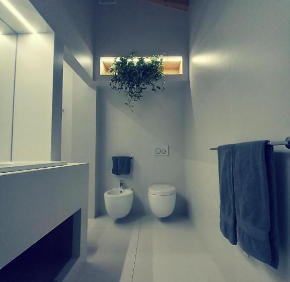 غرفة قياسية ثلاثية, Nonsolomele