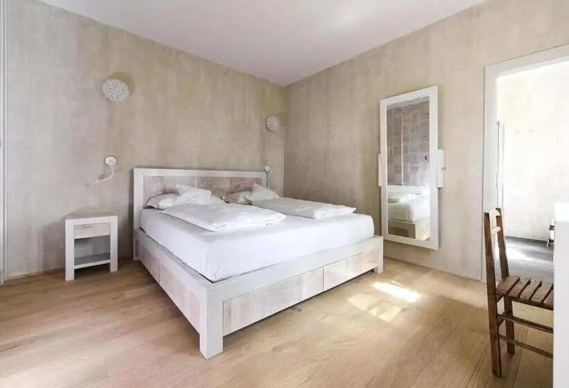 スタンダードルーム, Tenuta del Fontino