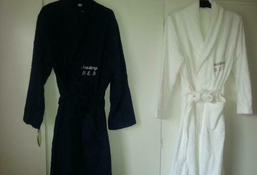 스탠다드 룸 공동 욕실, Joastorps Bed & Breakfast