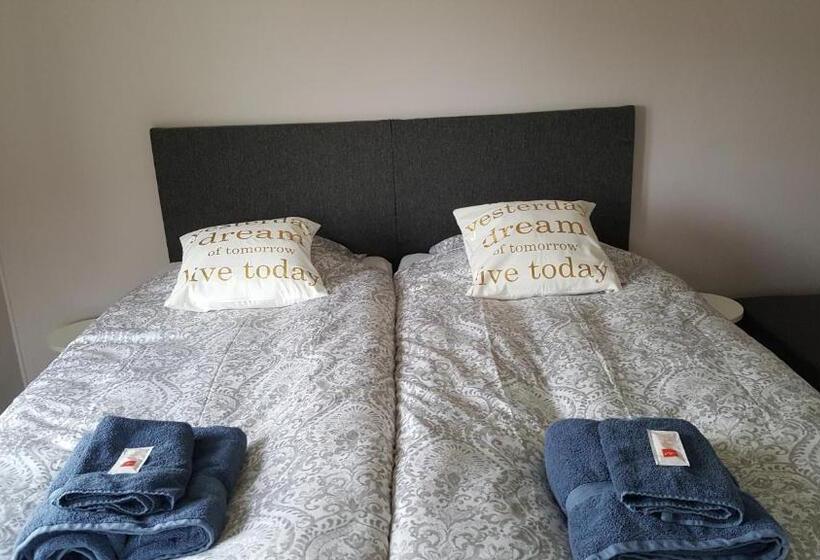 디럭스 방갈로, Joastorps Bed & Breakfast