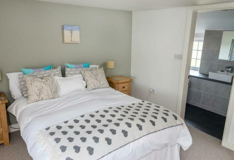 סוויטה דלוקס, The Old Nurseries B & B