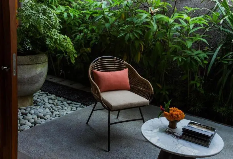スタンダードスタジオ, Atelier Te Designer Guest House