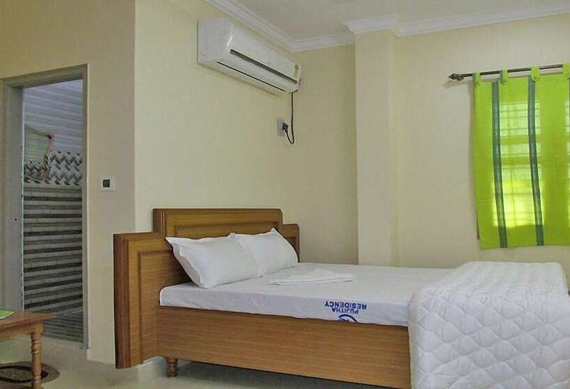 Номер Стандарт Трехместный, Pujitha Residency