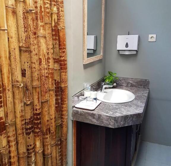 סוויטה, Buana Ecofarm Ecolodge