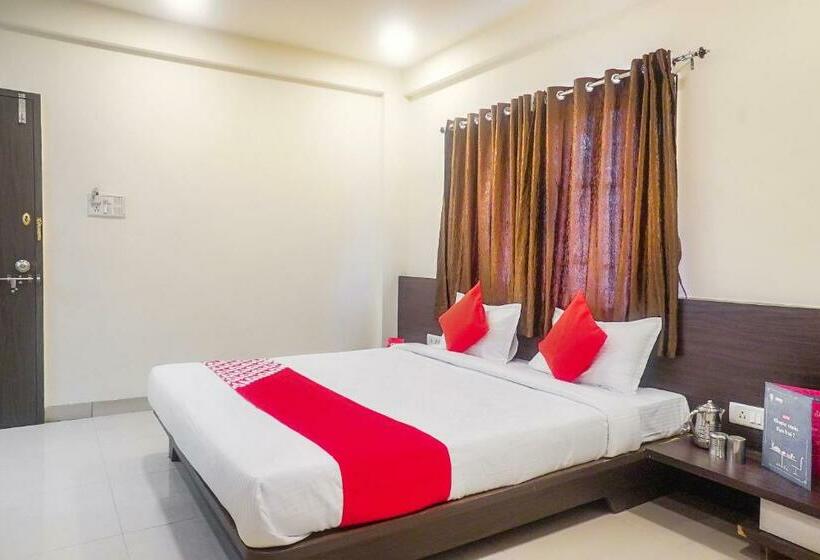 חדר קלאסי לשלושה, O Paradise Inn Talegaon Dabhade