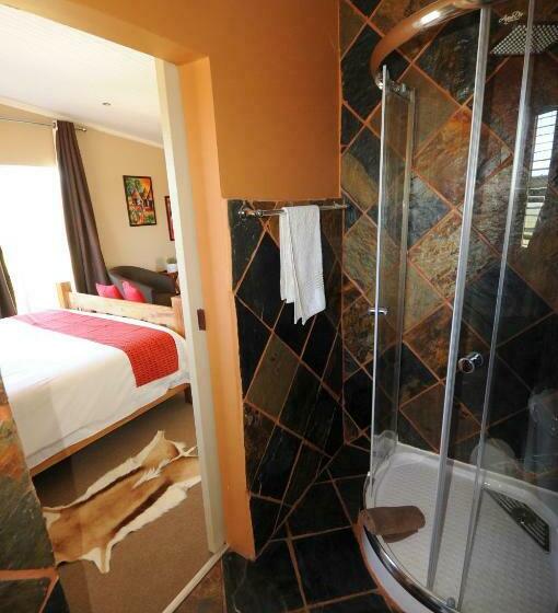 Standard Room King Size Bed, Nukakamma River Lodge