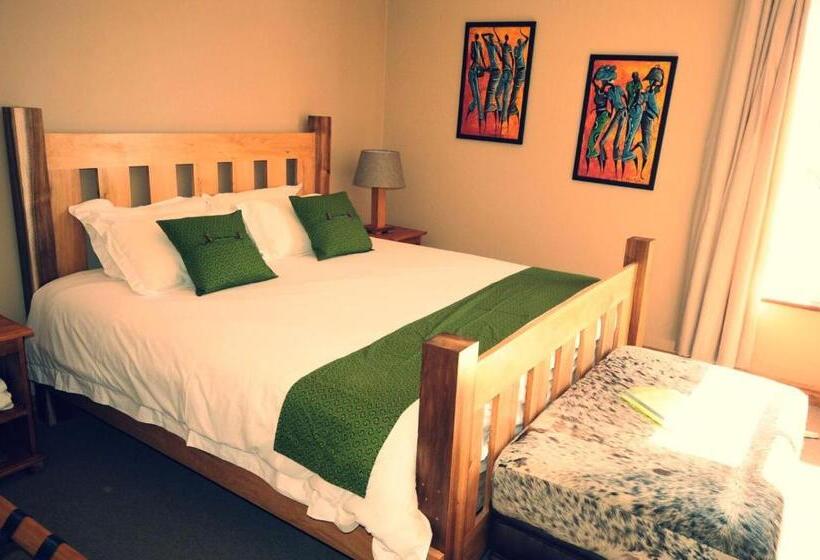 Standard Room King Size Bed, Nukakamma River Lodge