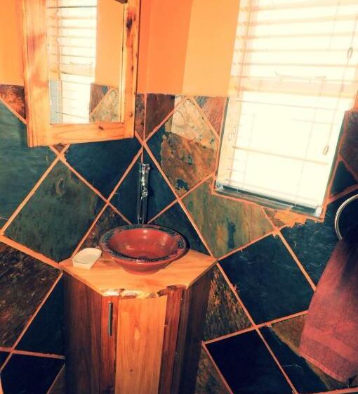 Standard Room King Size Bed, Nukakamma River Lodge