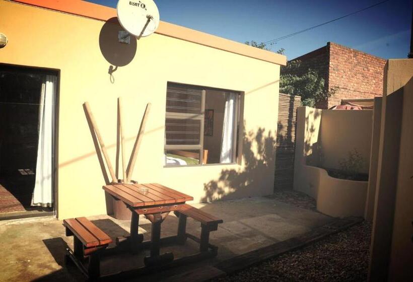 1 Bedroom Chalet, Nukakamma River Lodge