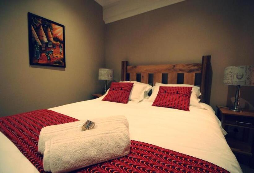 1 Bedroom Chalet, Nukakamma River Lodge