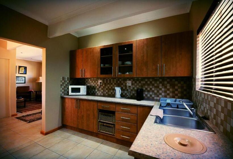 1 Bedroom Chalet, Nukakamma River Lodge