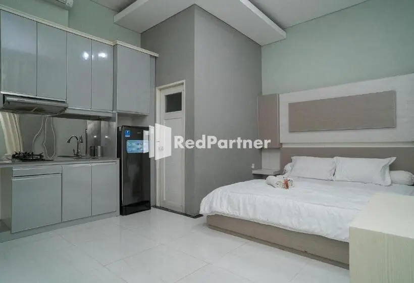 デラックスルーム, Yayah Rooms Bogor Syariah Mitra Reddoorz