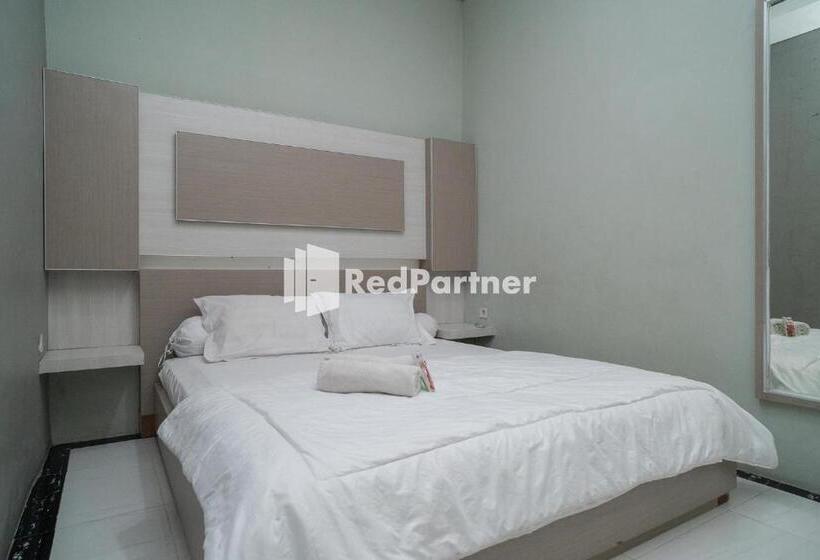 Номер Deluxe, Yayah Rooms Bogor Syariah Mitra Reddoorz