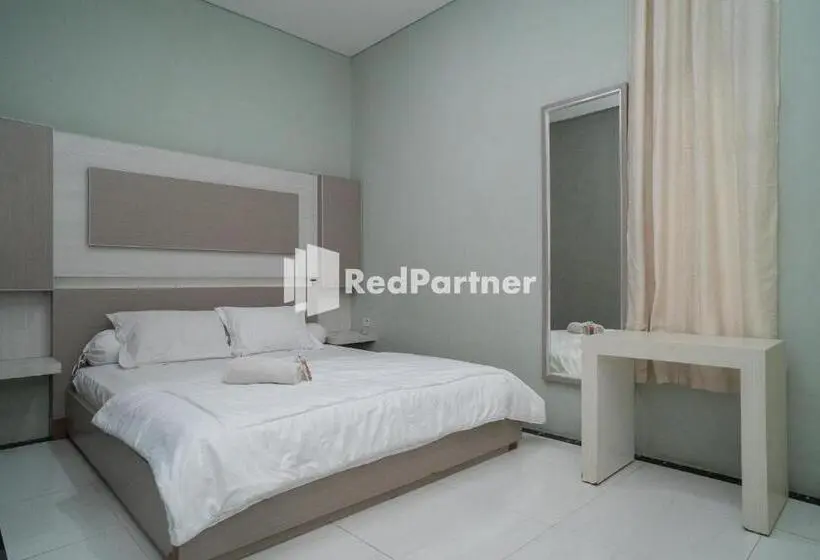 デラックスルーム, Yayah Rooms Bogor Syariah Mitra Reddoorz