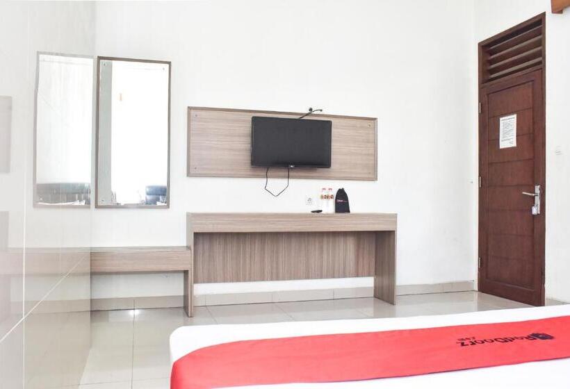 Номер Стандарт, Reddoorz Near Alun Alun Wonosobo